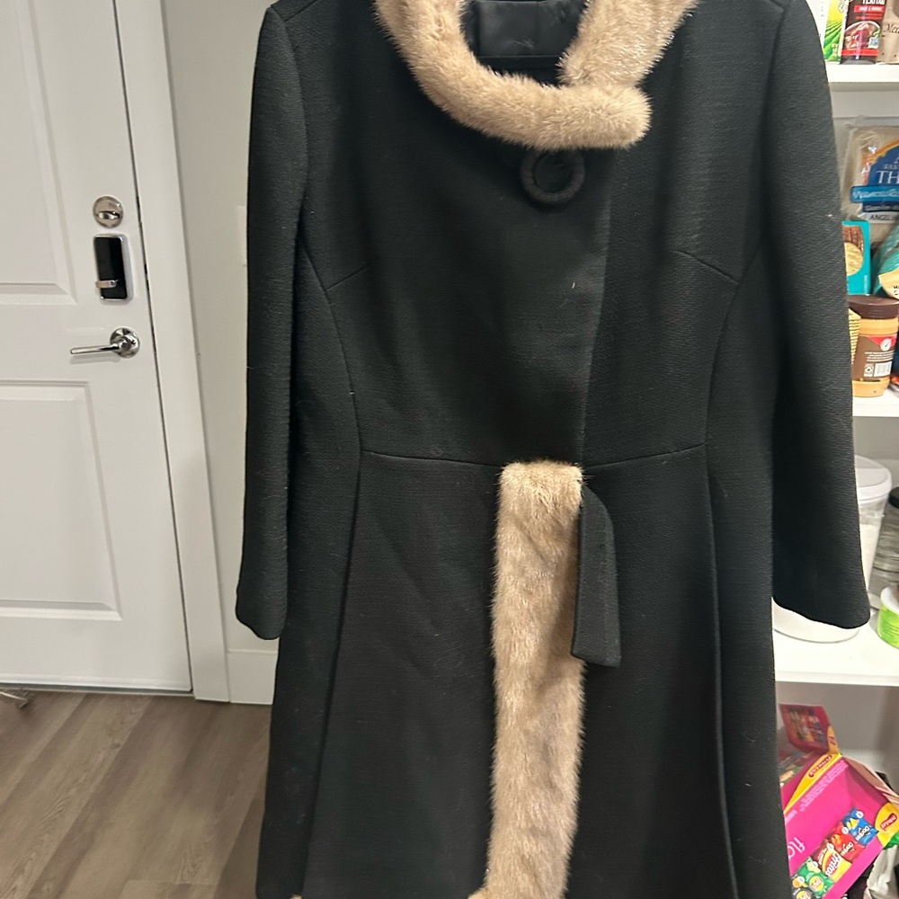 Elegant Black Coat with Faux Fur Trim